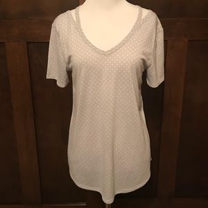 Old Navy | Active Gray Top Size Medium